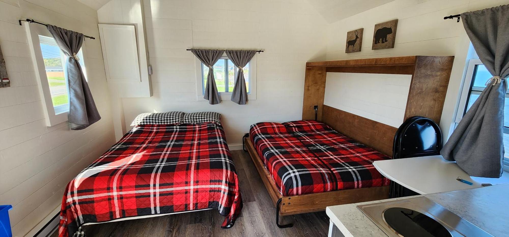 Les Cabines Sur Mer Cap-des-Rosiers Habitación foto