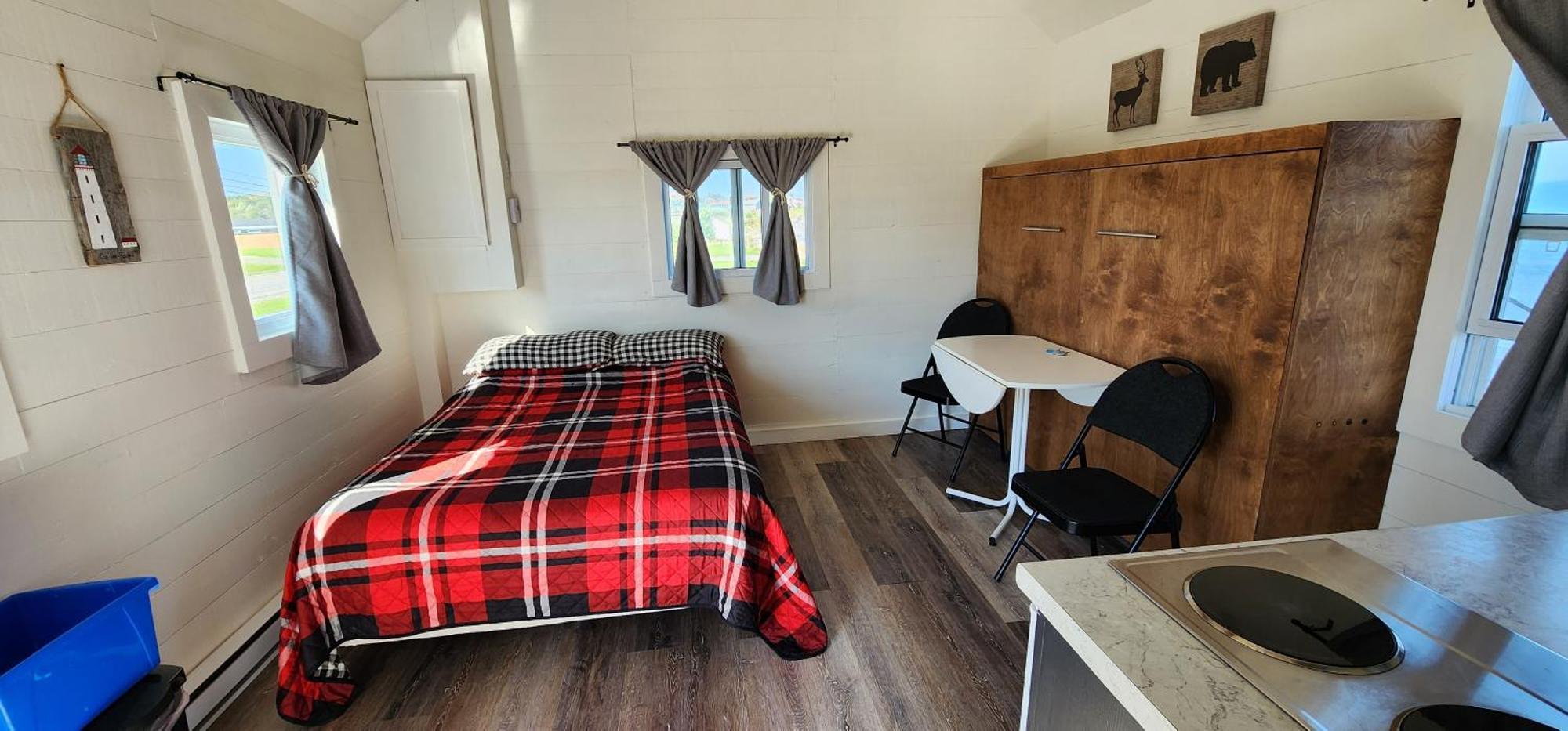 Les Cabines Sur Mer Cap-des-Rosiers Habitación foto